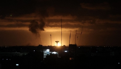 أكثر من 50 غارة على غزة والمقاومة تواصل القصف وأنباء متضاربة عن خفض التصعيد