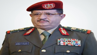 وزير الدفاع: الجيش يدافع عن اليمن وكرامة العرب من المشاريع الدخيلة 
