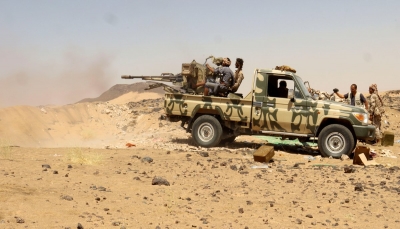 أسوشيتد برس: مقتل 320 مقاتلاً غالبيتهم من الحوثيين بمعارك البيضاء منذ مطلع الأسبوع