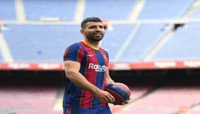 برشلونة يعلن إصابة أغويرو ومدة غيابه عن الملاعب