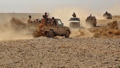 مأرب.. الجيش يتصدى لهجمات حوثية والمليشيا تقصف قرى سكنية جنوبي المحافظة