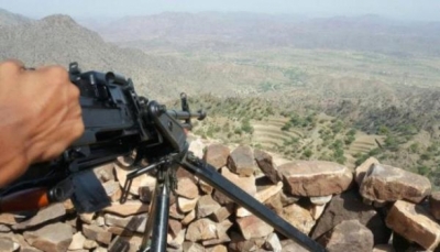 تعز.. قوات الجيش تحبط محاولة تسلل لمليشيا الحوثي في جبهة "الأقروض"