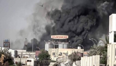 مجموعة تجارية تلّوح بنقل مصانعها إلى خارج اليمن جراء تعرضها للقصف الحوثي