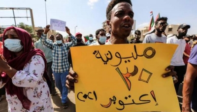 السودان.. مقتل ثلاثة متظاهرين في "مليونية 30 أكتوبر" والجيش يعزل العاصمة