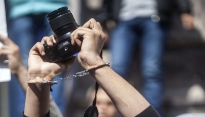 مرصد: توثيق سبع حالات انتهاك للحريات الإعلامية في اليمن الشهر الماضي