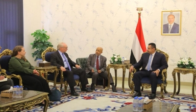 فرض عقوبات رادعة.. "عبدالملك وليندركينج" يبحثان الموقف الدولي للتعامل مع تصعيد الحوثي