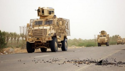 مصادر عسكرية: الإمارات أمرت بتسليم الساحل للحوثيين ومن لم ينسحب هُدد بالقصف بالطيران