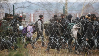 أزمة طالبي اللجوء تدق أبوابها.. أوكرانيا تستنفر قواتها و"تستنجد" بالحلفاء