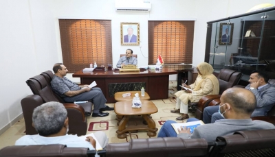وزير الصحة يوجه بإنشاء النظام المعلوماتي الصحي المركزي في اليمن
