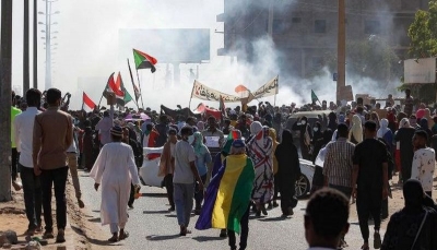 السودان.. مقتل 10 أشخاص في يوم دامٍ بشوارع الخرطوم إثر احتجاجات ضد الجيش