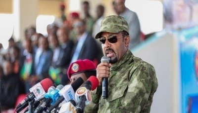 أثيوبيا.. رئيس الوزراء آبي أحمد يعلن توجهه لساحة المعركة لقيادة قواته ضد جبهة تيغراي