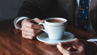 دراسة حديثة: شرب القهوة قد يقلل من خطر الإصابة بألزهايمر