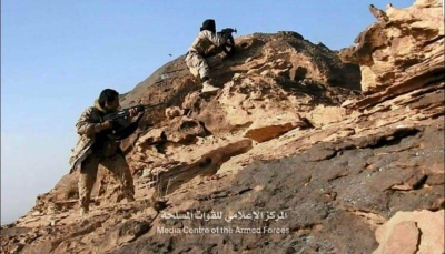 قائد عسكري: المليشيا الحوثية مُنيت بخسائر فادحة وحشودها تاهت في الصحراء جنوبي مأرب
