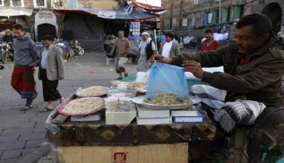 انحدار كارثي: الحرب وكورونا وإغلاق المنافذ تهوي بالصادرات اليمنية