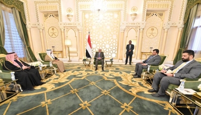الرئيس اليمني يٌعرب عن تطلعه لدعم خليجي عاجل لتجاوز الأوضاع الاقتصادية الراهنة