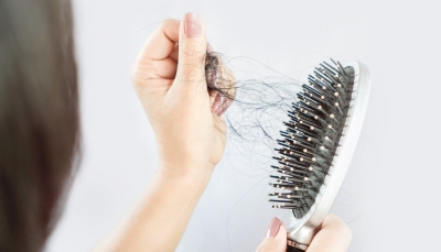 تعرف على 4 علاجات منزلية لمنع تساقط الشعر