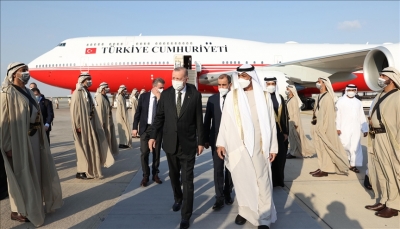 في أول زيارة منذ تسع سنوات.. الرئيس التركي أردوغان يصل إلى الإمارات