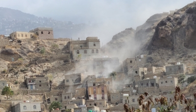 إصابة خمسة مدنيين بقذائف وقناصة مليشيا الحوثي جنوب وغرب تعز