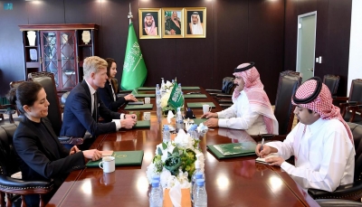 السفير السعودي يبحث مع المبعوث الأممي جهود السلام في اليمن