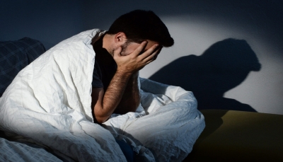 هل يمكن "تعويض" ساعات النوم الفائتة؟ خبراء يجيبون