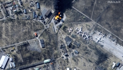 صور بالأقمار الصناعية تظهر استمرار انتشار وحدات عسكرية روسية قرب كييف