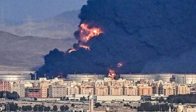 "عبث بأمن الطاقة".. إدانات عربية ودولية لهجوم الحوثيين عن منشآت نفطية في السعودية