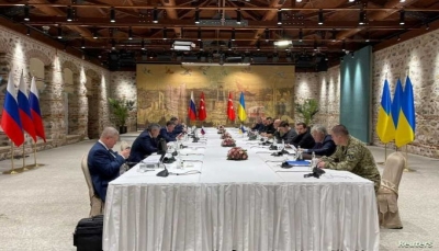 وزير خارجية أوكرانيا يحذر وفد بلاده: لا تأكلوا أو تشربوا خلال التفاوض مع الروس