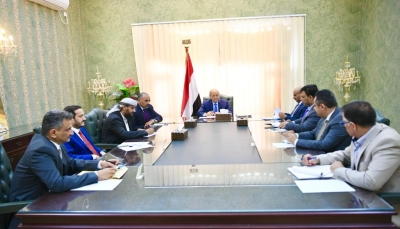مجلس القيادة الرئاسي يناقش خطة تطوير العاصمة المؤقتة عدن
