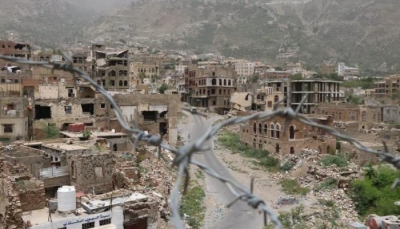 الوفد الحكومي المفاوض يمهل الحوثيين حتى مساء الجمعة لفك الحصار عن تعز