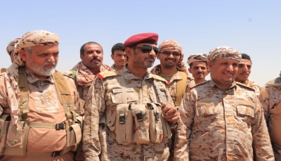 رئيس الأركان يحث الجيش على اليقظة استعدادًا للمعركة الفاصلة مع الحوثيين