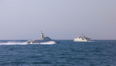 معهد أمريكي: القوات البحرية المشتركة في البحر الأحمر فرصة لإعادة بناء قوات خفر السواحل اليمنية