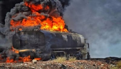 الداخلية: وفاة سبعة أشخاص إثر اندلاع حريق في ناقلة غاز بأبين جنوبي اليمن