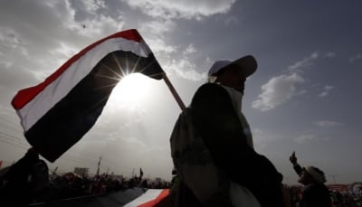 دراسة: تسوية الصراع في اليمن تسير وفق الرؤية البريطانية القائمة على تقاسم النفوذ