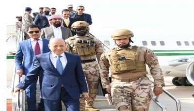 الرئيس العليمي يعود إلى عدن بعد "مشاورات مهمة" على هامش قمة جدة