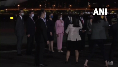 رئيسة مجلس النواب الأميركي تصل إلى تايوان والصين تكشف عن ردها على الزيارة