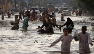 باكستان.. إجلاء الآلاف من منازلهم بسبب الفيضانات والحكومة تعلن حالة الطوارئ