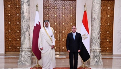 الرئيس المصري يصل الدوحة في أول زيارة إلى قطر منذ توليه منصبه عام 2014