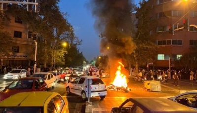 إيران.. استدعاء السفير البريطاني للمرة الثالثة بسبب الاحتجاجات وواشنطن تتوعد بـ"المحاسبة"