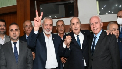 الفصائل الفلسطينية توقع على "إعلان الجزائر" للمصالحة.. تبون: أتمنى عن قريبٍ قيام دولة فلسطين