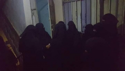 إب.. قيادية حوثية تسطو على مقر اتحاد نساء اليمن وتحوله لسكن خاص