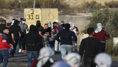 استشهاد فلسطيني وإصابة العشرات برصاص قوات الاحتلال في الضفة الغربية
