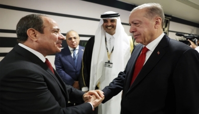 في أول لقاء بينهما.. مصافحة بين أردوغان والسيسي على هامش افتتاح مونديال قطر