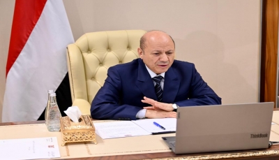 أقر قرارات حازمة.. المجلس الرئاسي يناقش تداعيات الهجمات الحوثية على المنشآت النفطية