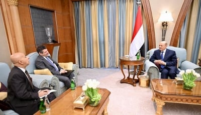 الرئيس العليمي يبحث مع السفير الأمريكي تنسيق الجهود لمواجهة التهديدات الحوثية الإرهابية