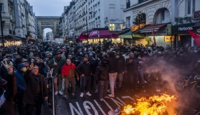 فرنسا.. اندلاع مواجهات في باريس إثر احتجاج الأكراد على هجوم عنصري أودى بحياة ثلاثة أشخاص