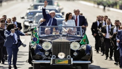 البرازيل.. لولا دا سيلفا يؤدي اليمين رئيسا للبلاد وبولسونارو يغادر إلى الولايات المتحدة