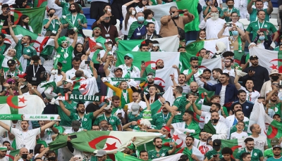 وفاة لاعب جزائري إثر سقوط مفاجئ على أرض الملعب