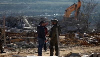 قوات الاحتلال تهدم منزلين ومنشأتين في بيت لحم والقدس وسلفيت
