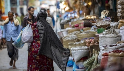 اضطراب أسواق اليمن.. اتهامات متبادلة بين الحوثيين ومجمعات تجارية بإشعال الغلاء