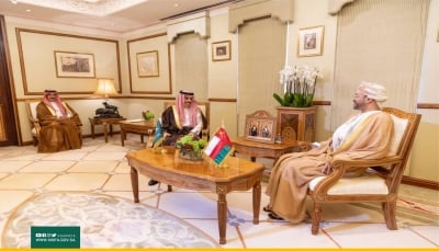 بعد أنباء تعثر المفاوضات بشأن اليمن.. وزير الخارجية السعودي يجري زيارة قصيرة إلى مسقط